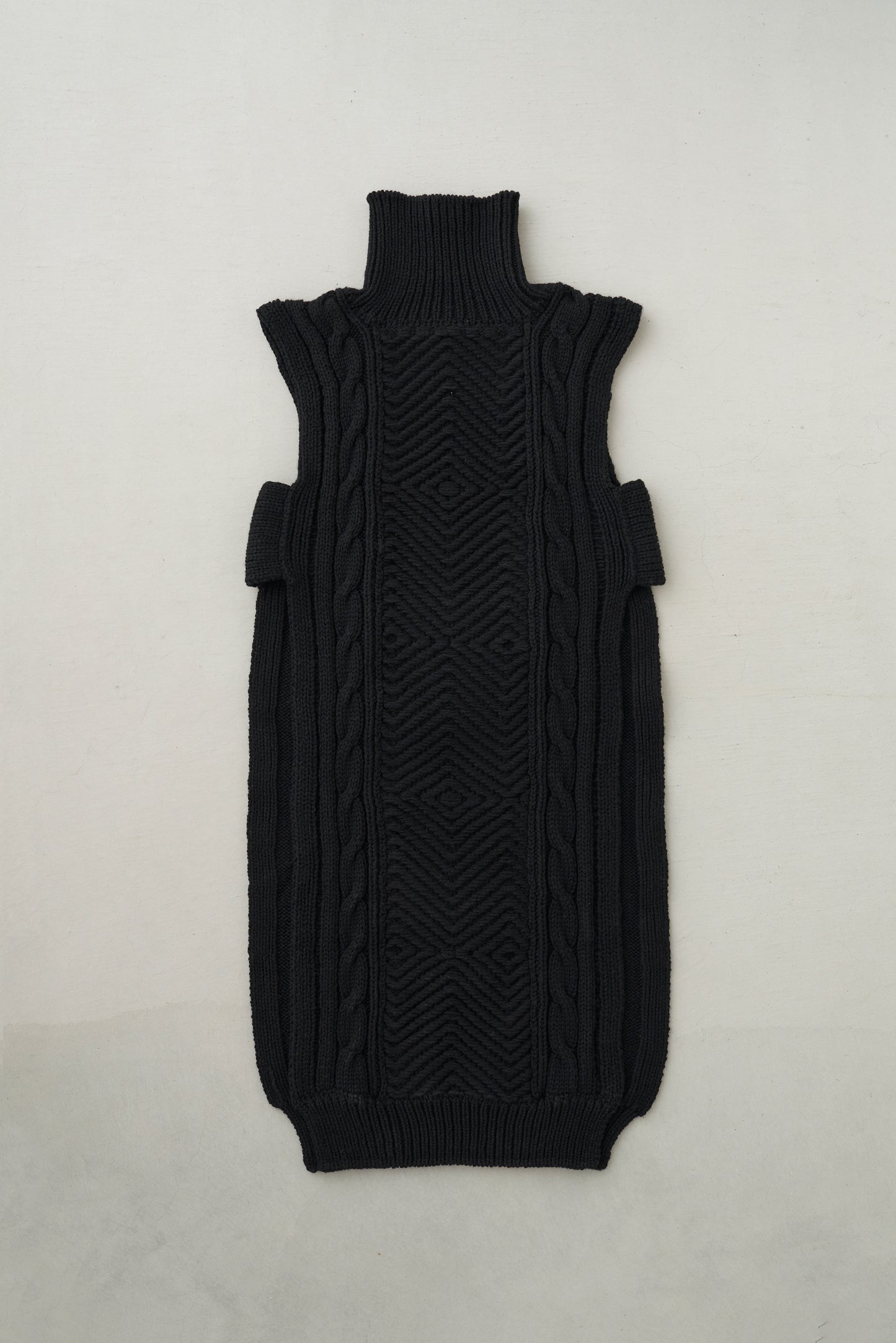 TAKt | HAND KNIT #16