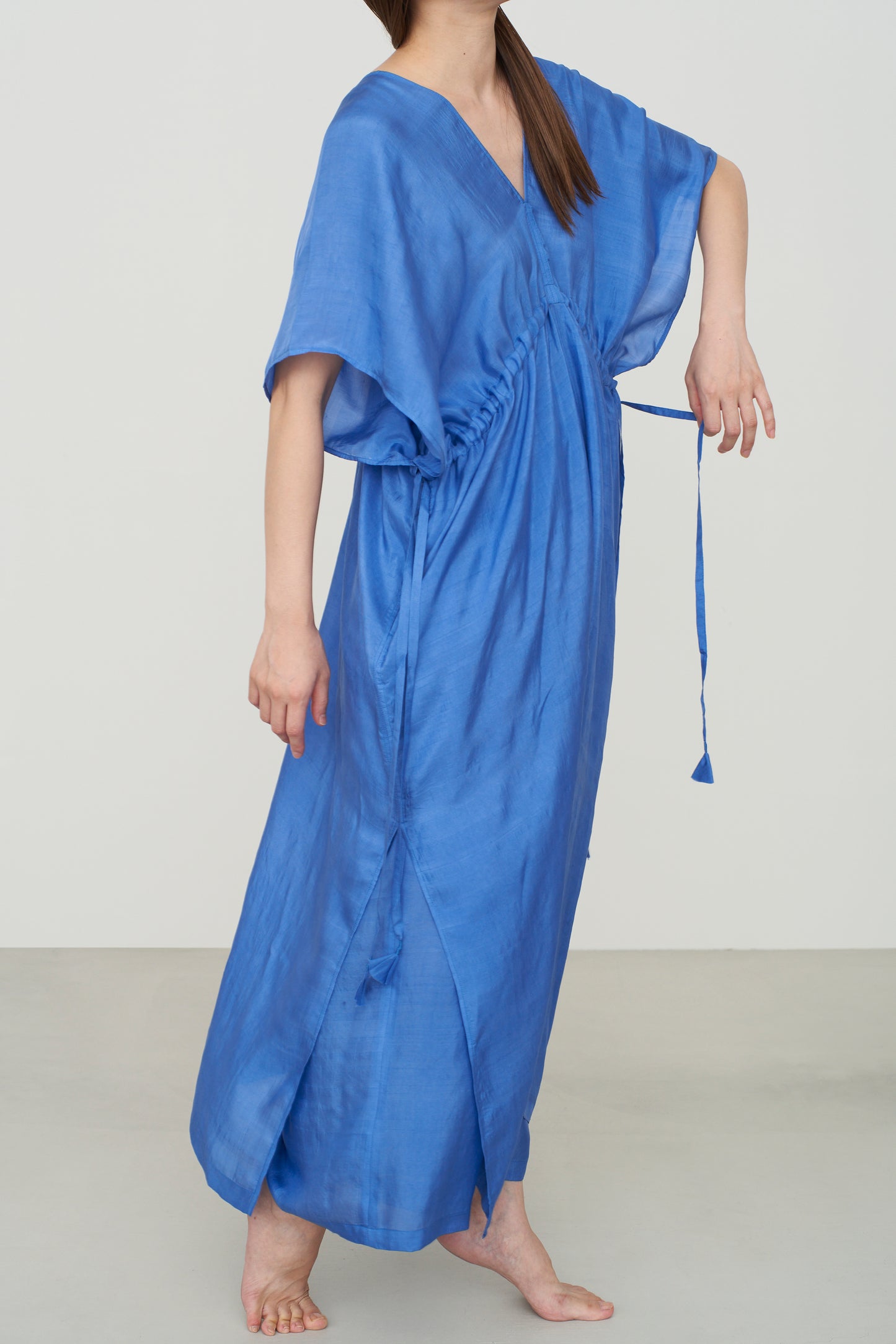 MULBERRY SILK | NEO KAFTAN DRESS blue / COUNTERPOINT