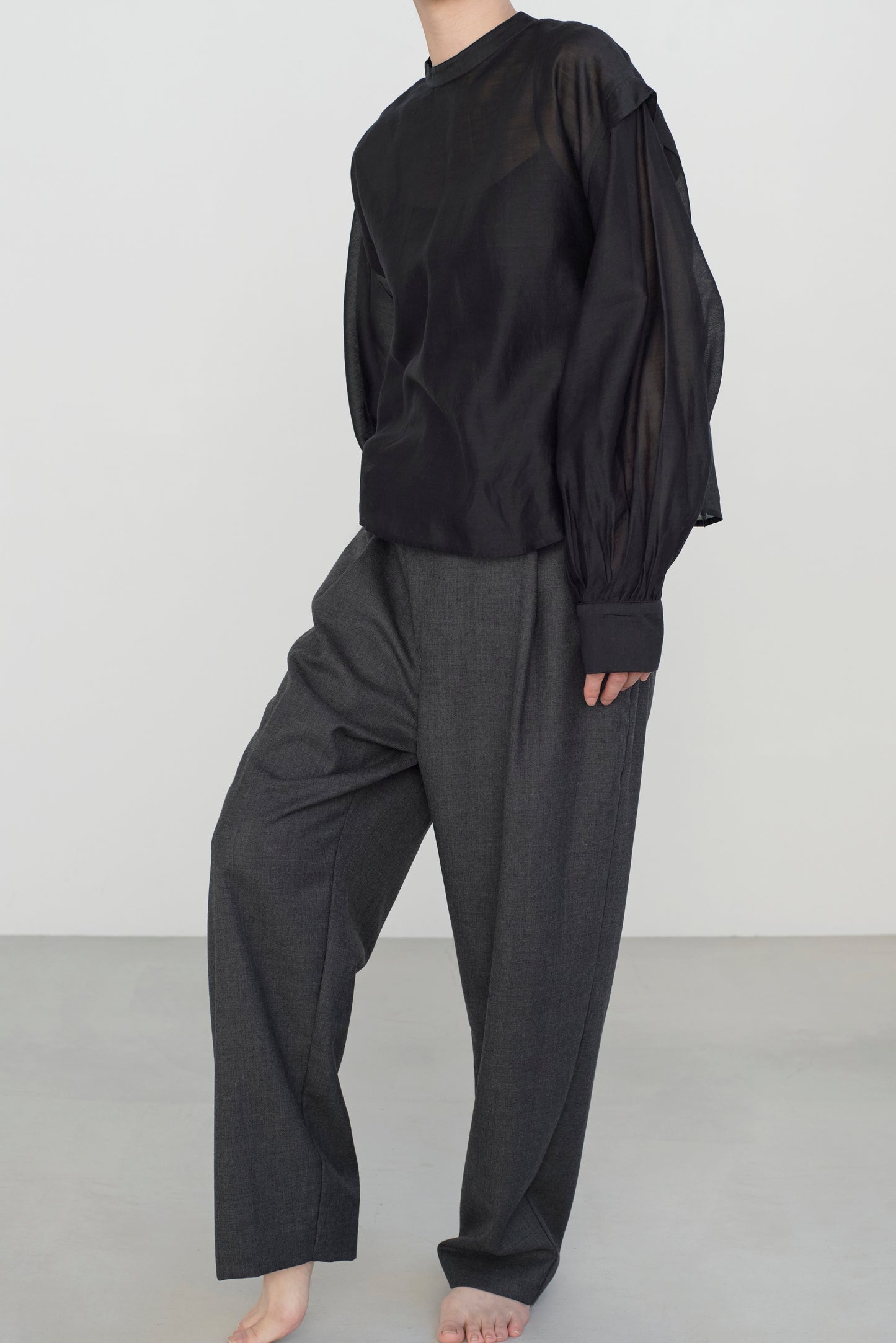 STANDARD / chanderi silk | PUFF SLEEVE BLOUSE black