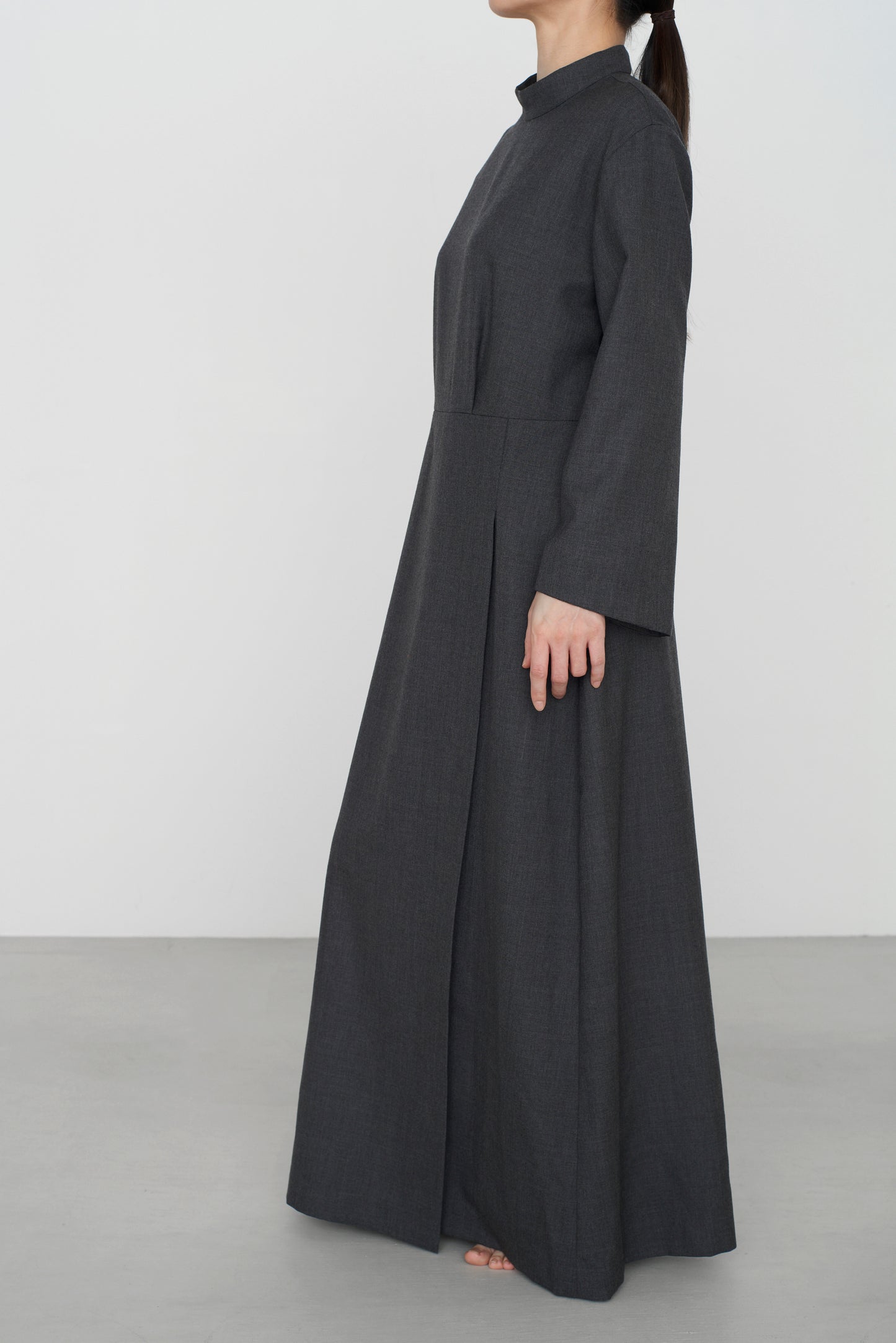 FOR / classical wool | HOU DRESS charcoal gray