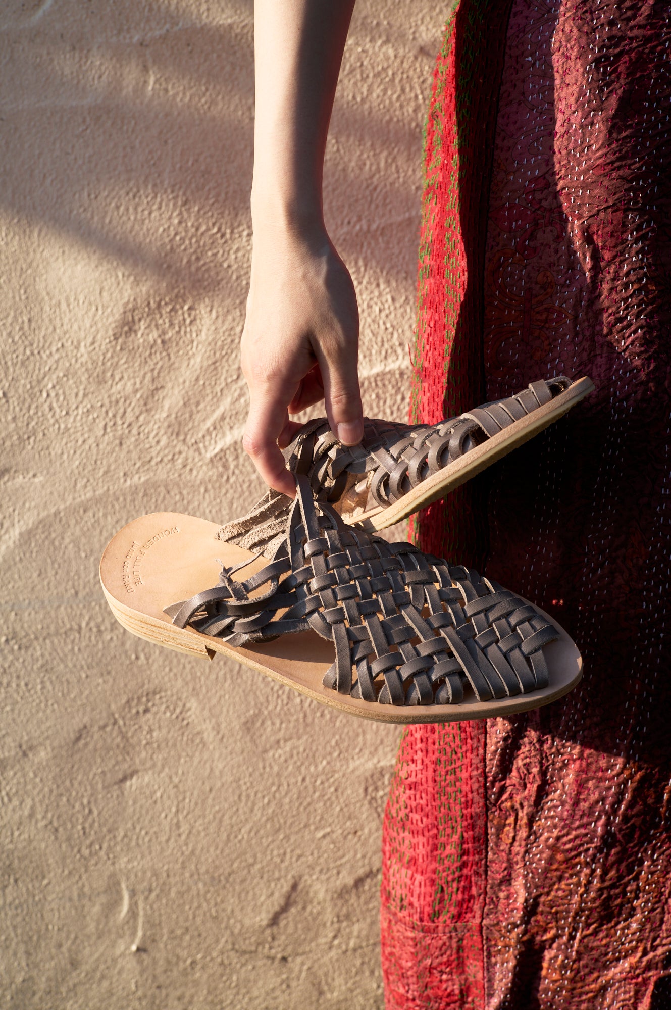 WONDER FULL LIFE junto con RAKU | HUARACHE SANDAL gray