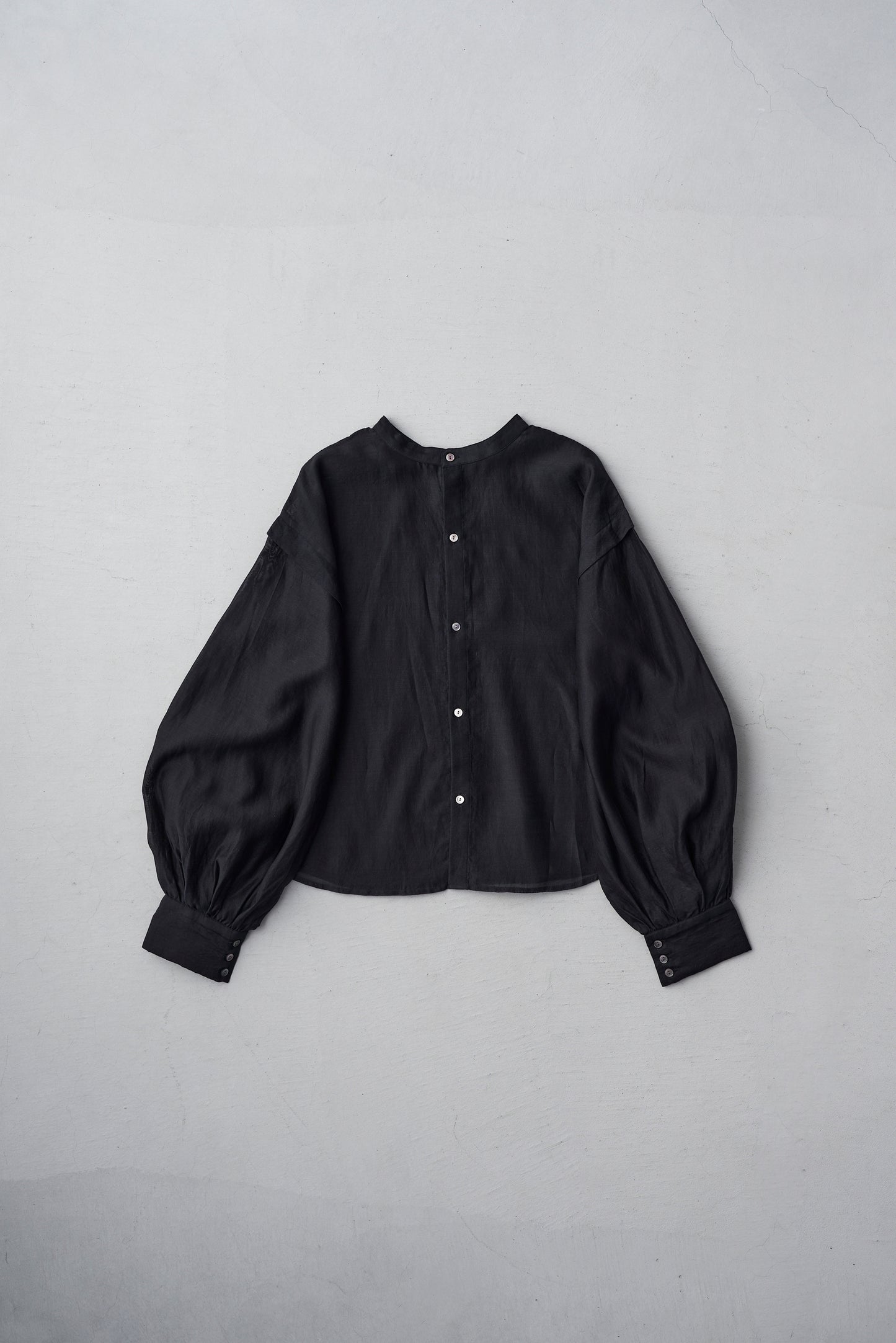 STANDARD / chanderi silk | PUFF SLEEVE BLOUSE black