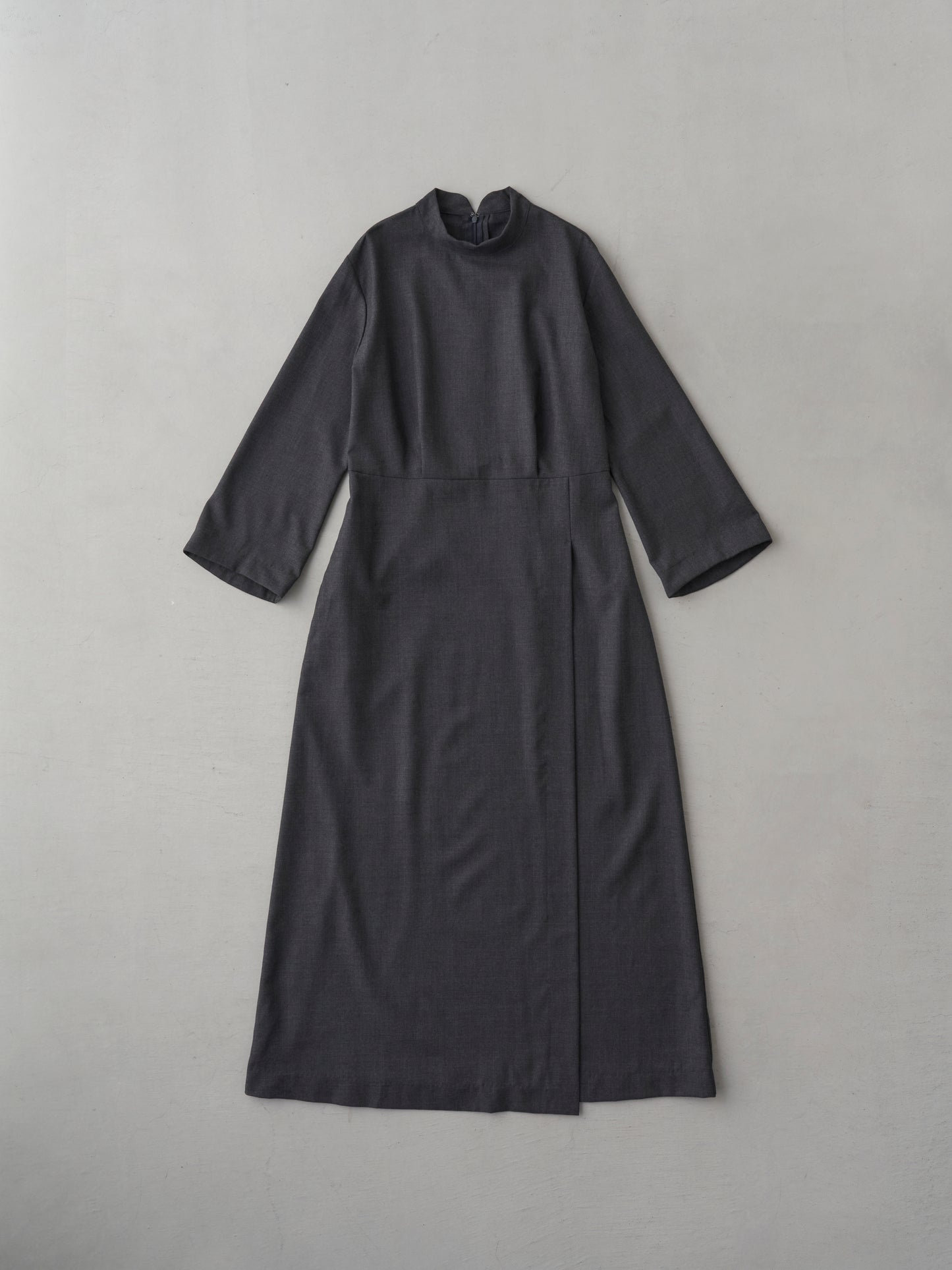 FOR / classical wool | HOU DRESS charcoal gray