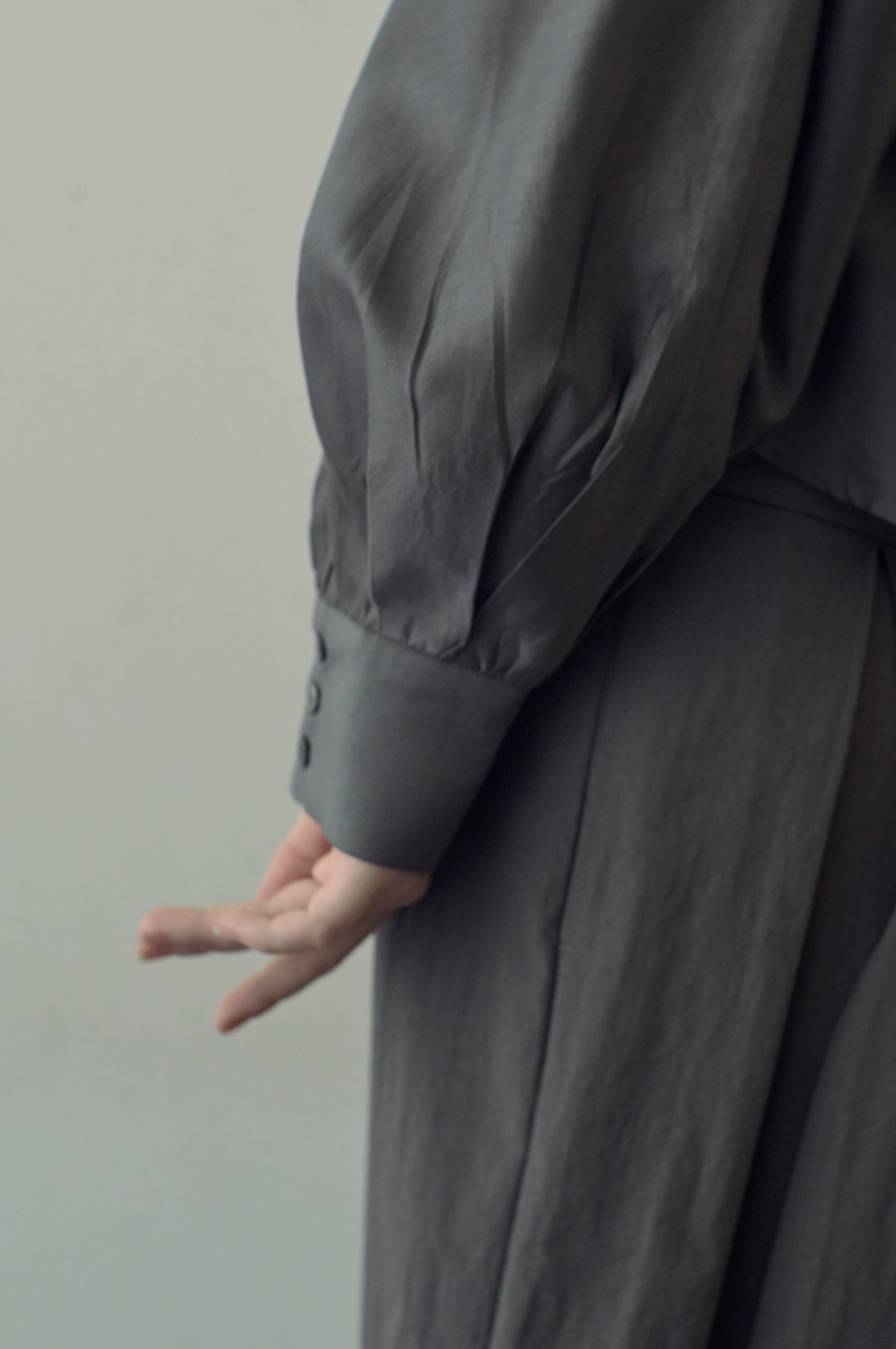 STANDARD / chanderi silk | PUFF SLEEVE BLOUSE gray
