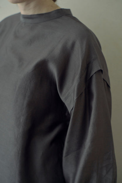 STANDARD / chanderi silk | PUFF SLEEVE BLOUSE gray