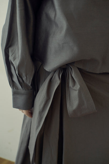 STANDARD / chanderi silk | PUFF SLEEVE BLOUSE gray