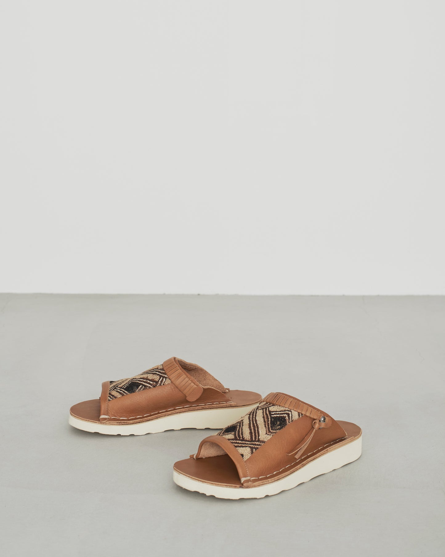 KUBA SANDAL / MEN camel