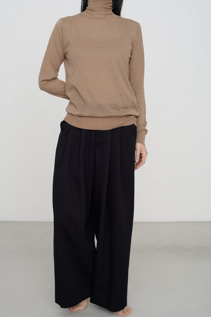 SKIN KNIT | TURTLE NECK camel
