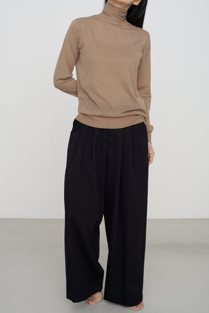 SKIN KNIT | TURTLE NECK camel