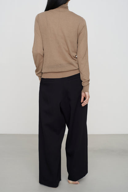 SKIN KNIT | TURTLE NECK camel