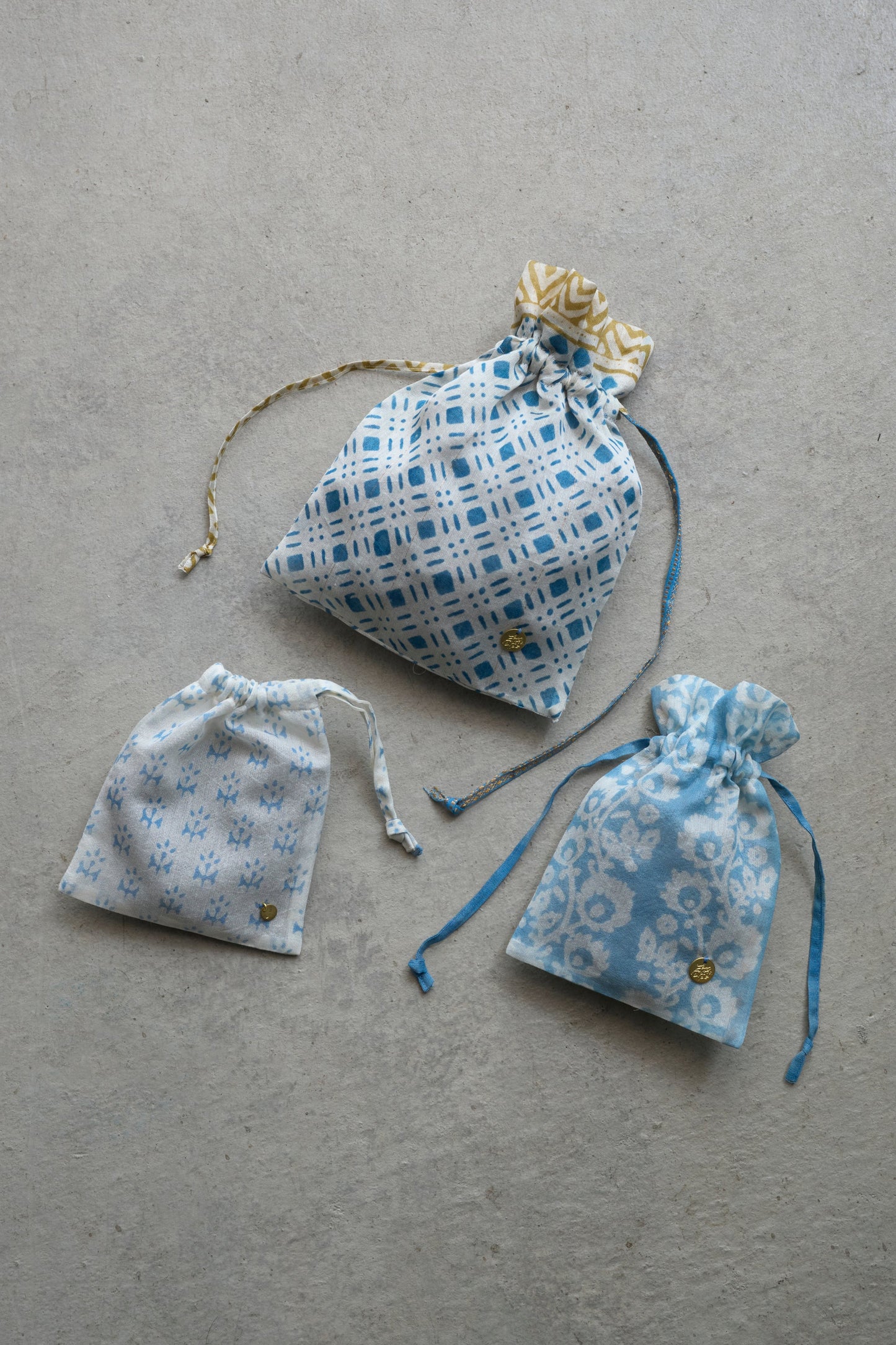 LIMITED BLOCK PRINT | DRAWSTRING POUCH 2