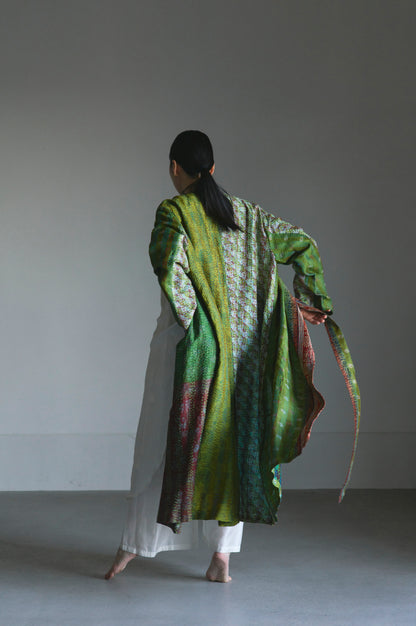 KANTHA｜NO COLLAR ROBE