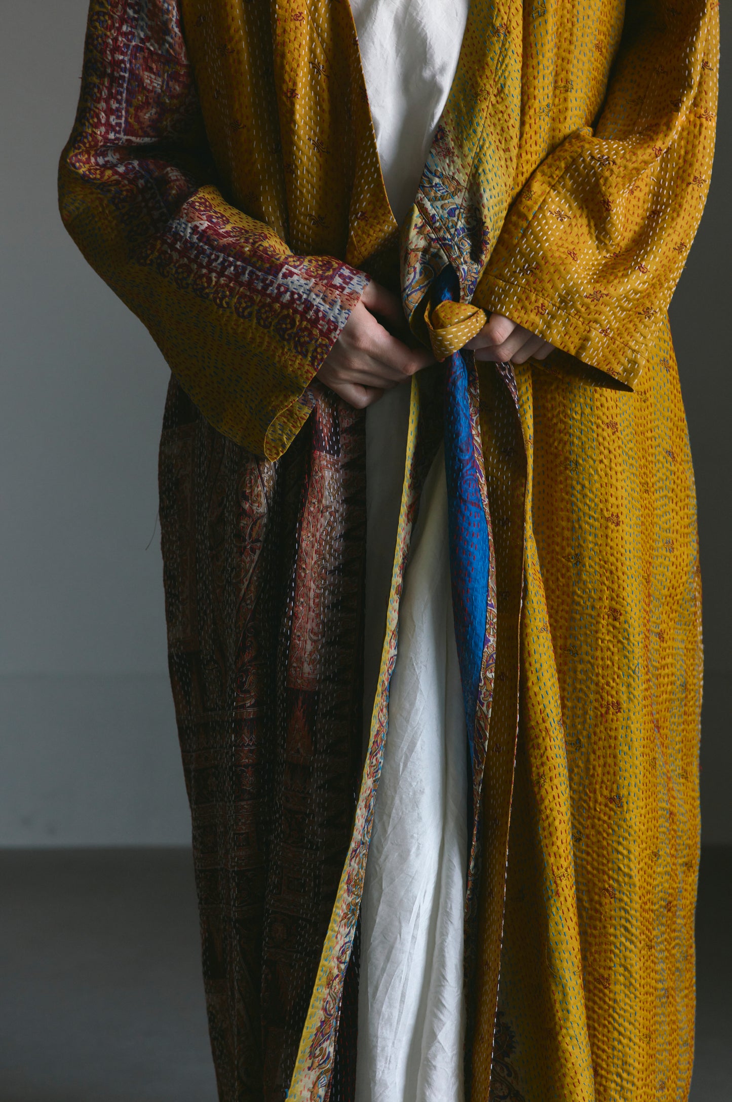 KANTHA｜NO COLLAR ROBE