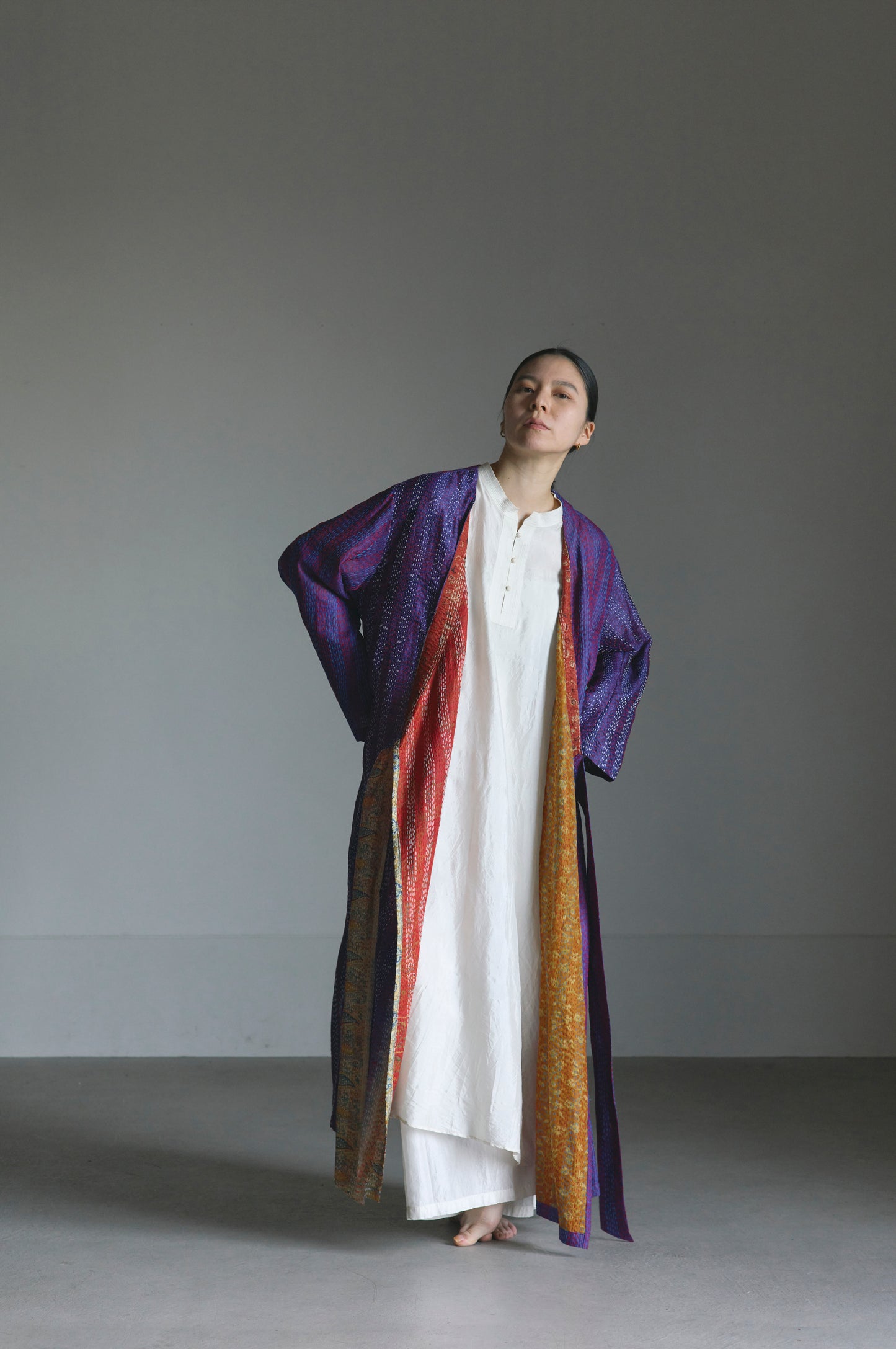 KANTHA｜NO COLLAR ROBE
