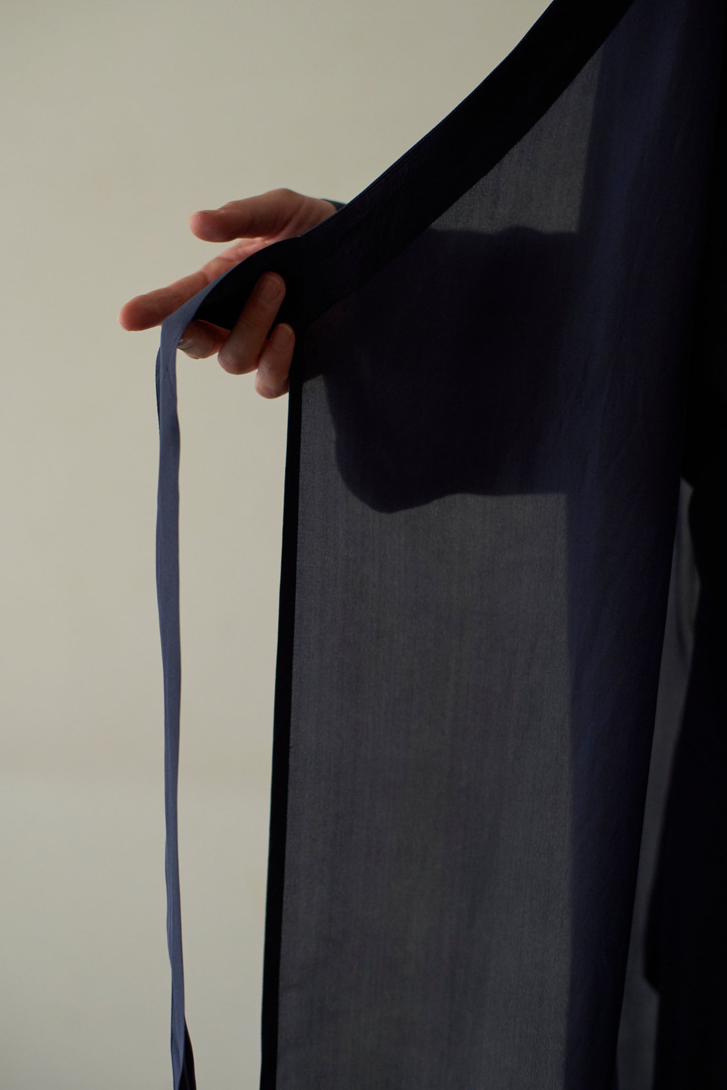 BANGALORE SILK | NO COLLAR ROBE / COUNTERPOINT