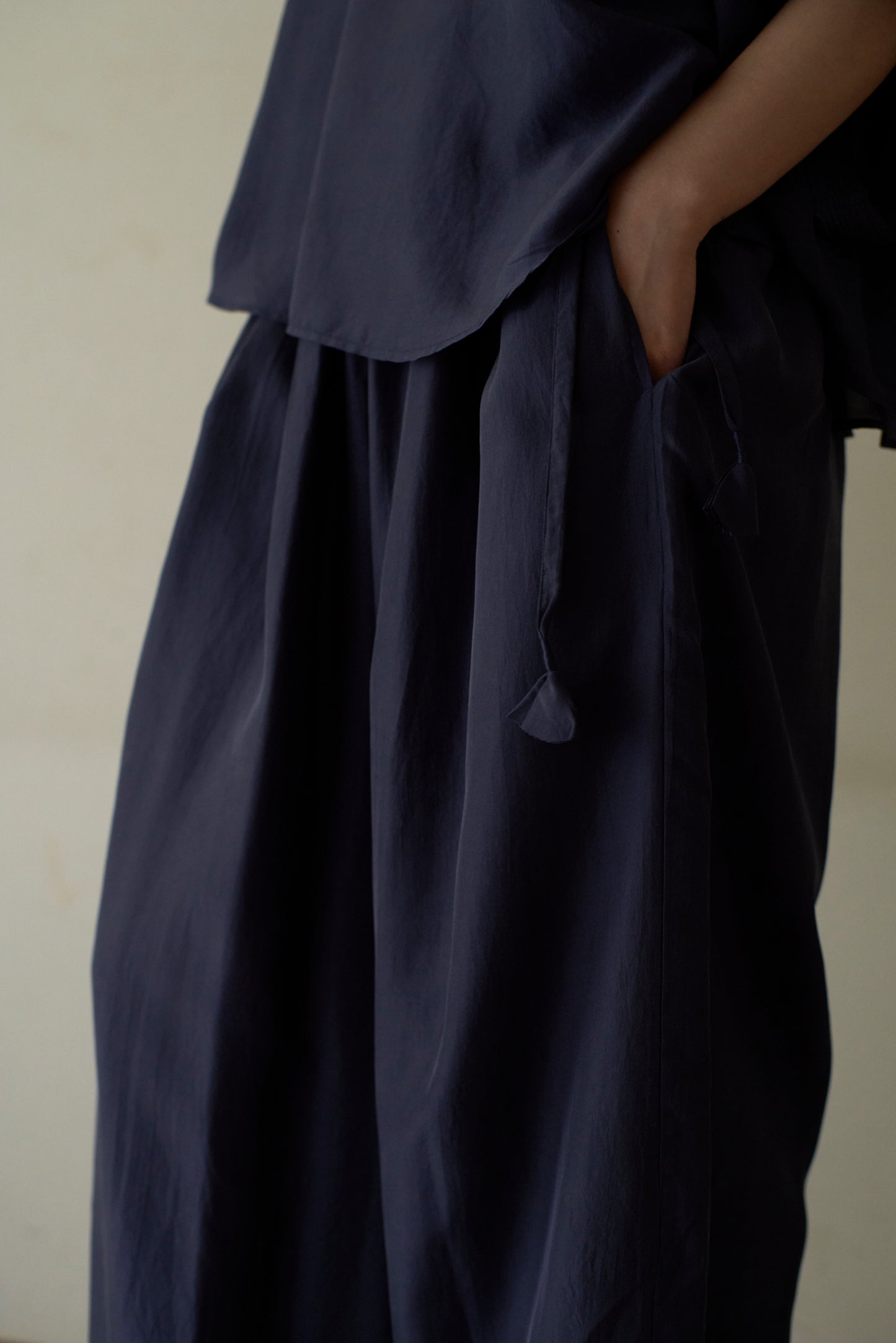 BANGALORE SILK | NO COLLAR ROBE / COUNTERPOINT