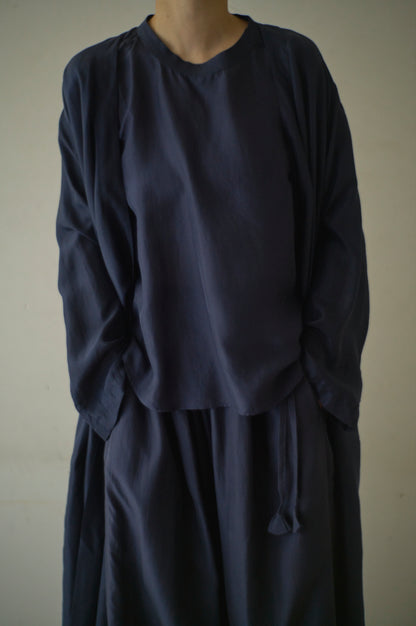 BANGALORE SILK | NO COLLAR ROBE / COUNTERPOINT