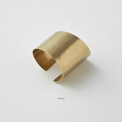 Lue  |  BANGLE #01