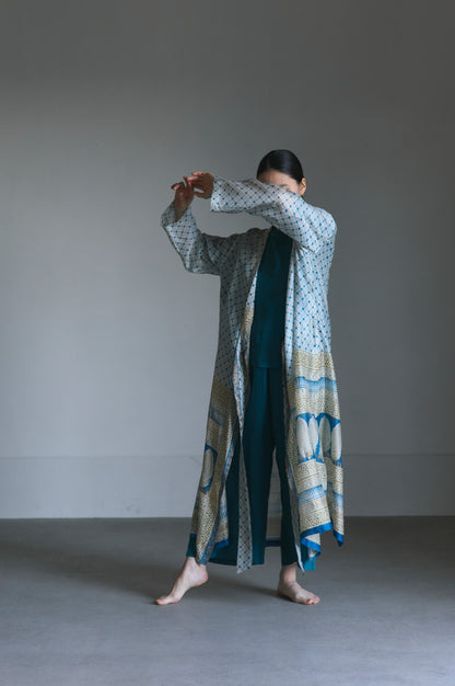 LIMITED BLOCK PRINT | NO COLLAR ROBE
