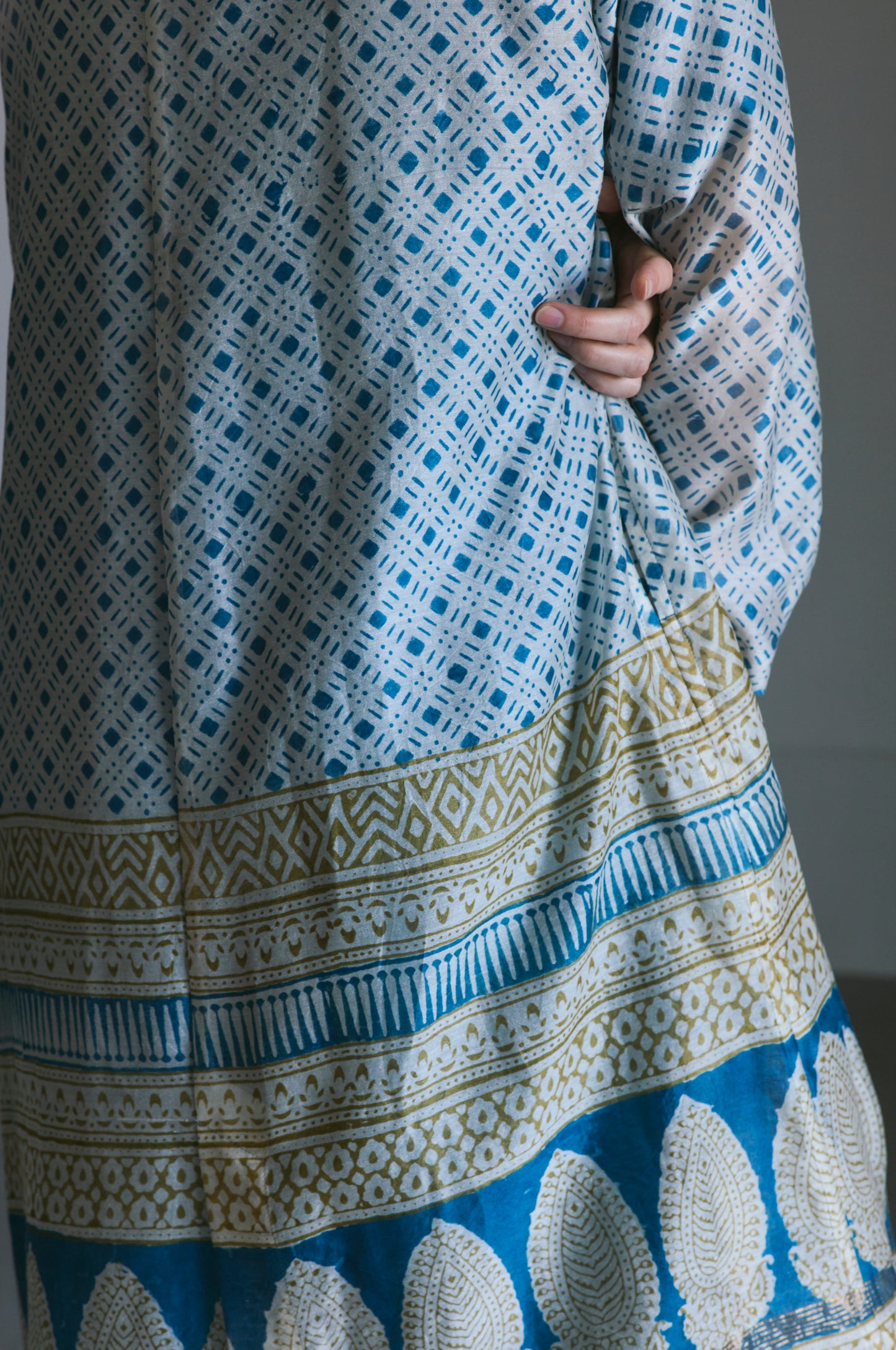 LIMITED BLOCK PRINT | NO COLLAR ROBE