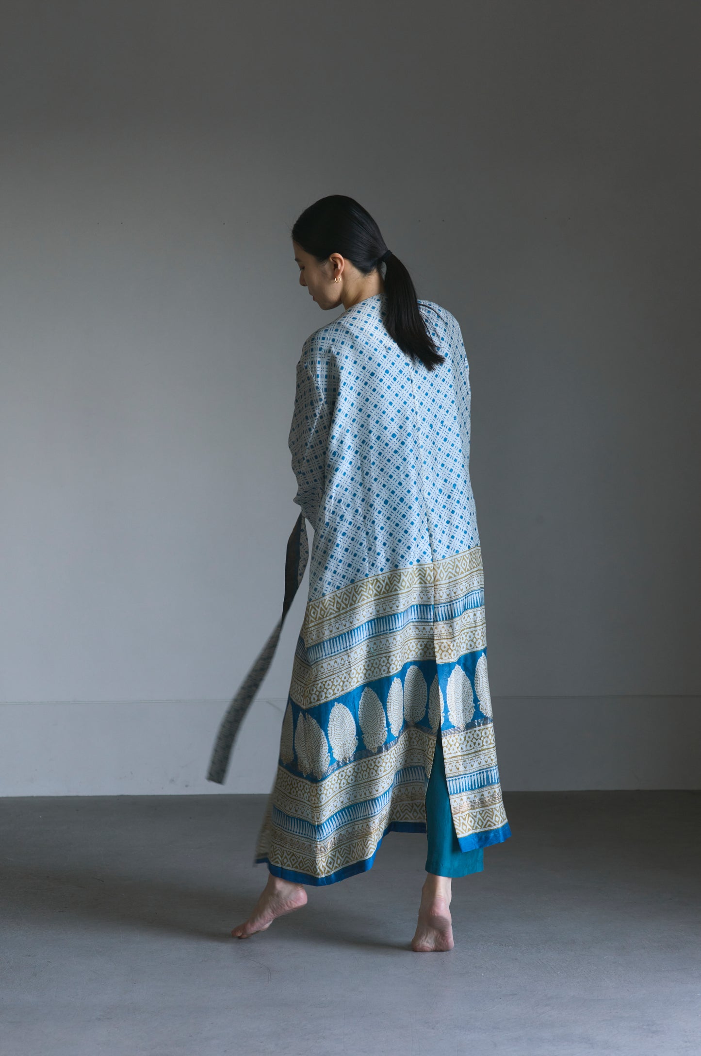 LIMITED BLOCK PRINT | NO COLLAR ROBE