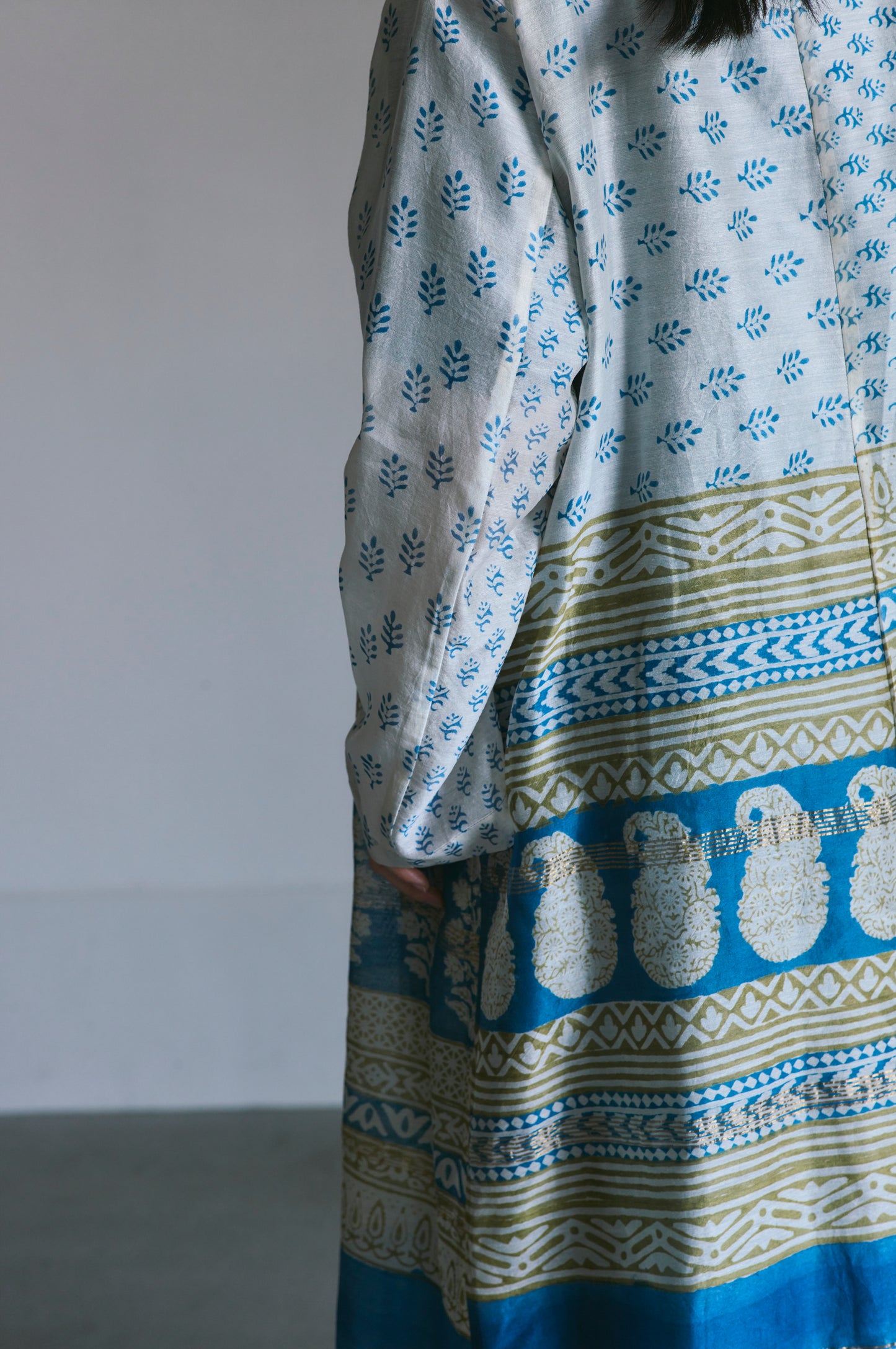 LIMITED BLOCK PRINT | NO COLLAR ROBE