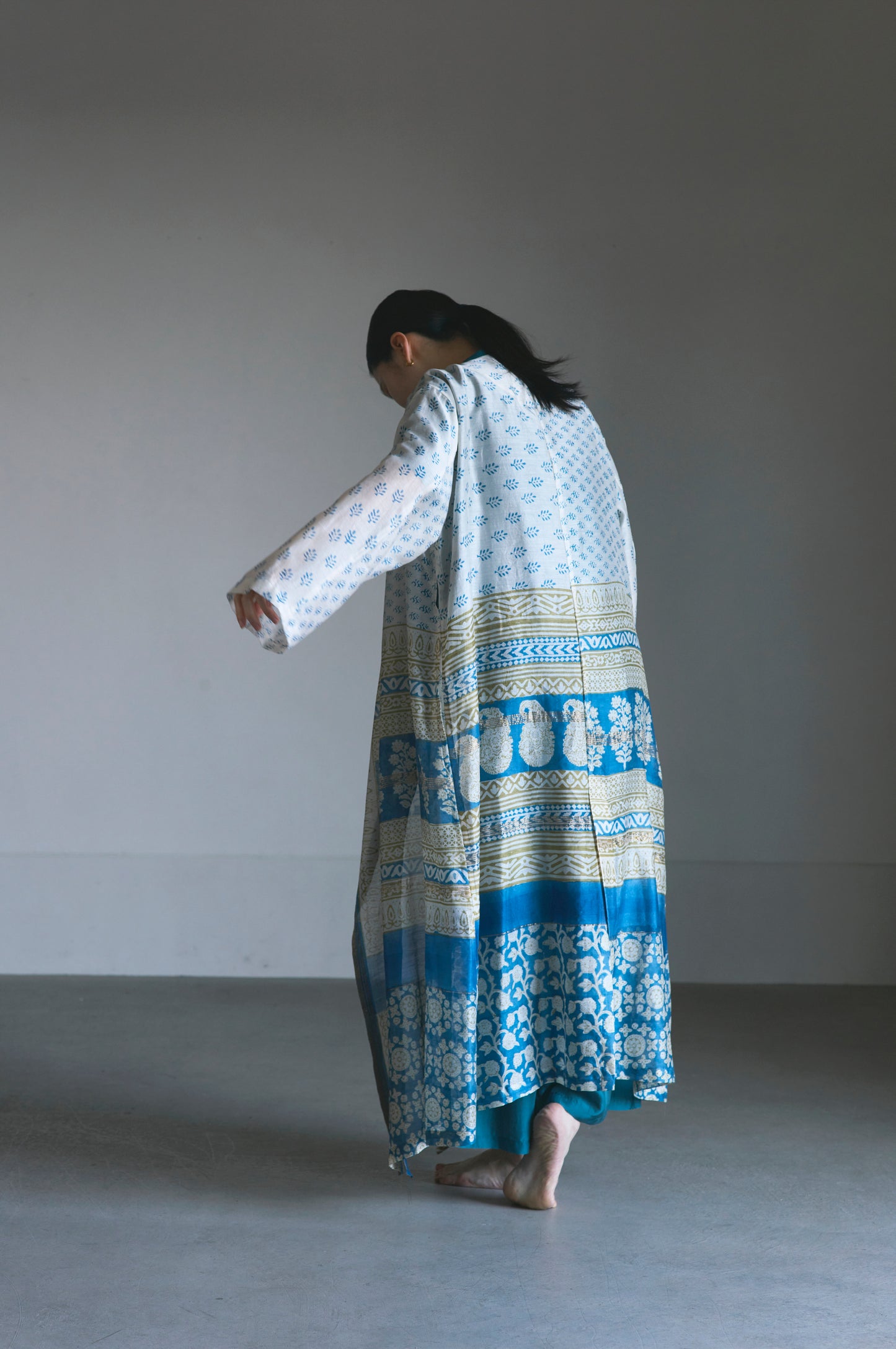 LIMITED BLOCK PRINT | NO COLLAR ROBE