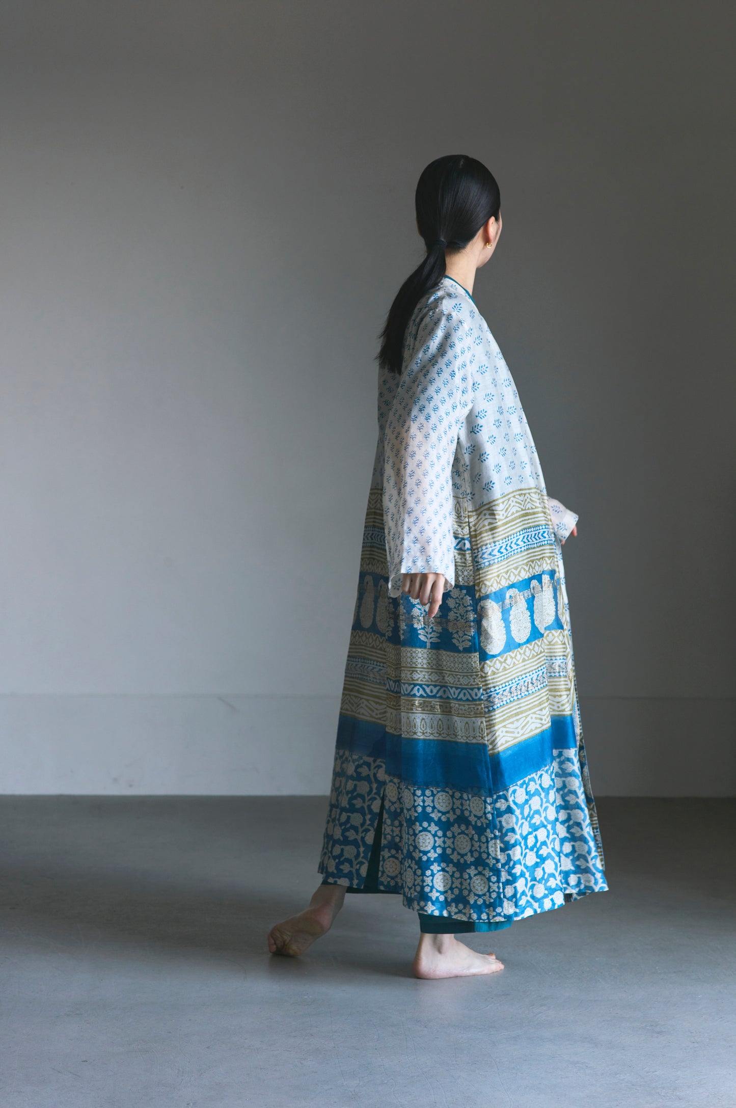 LIMITED BLOCK PRINT | NO COLLAR ROBE