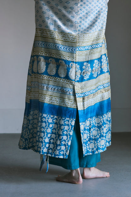 LIMITED BLOCK PRINT | NO COLLAR ROBE